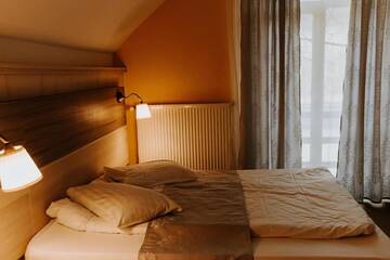 Фото номера Двухместный номер с 1 кроватью, вид на озеро Гостевой дом Guest house Lacul Linistit г. Моняса 12