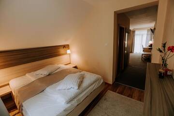 Фото номера Апартаменты с 1 спальней Гостевой дом Guest house Lacul Linistit г. Моняса 3