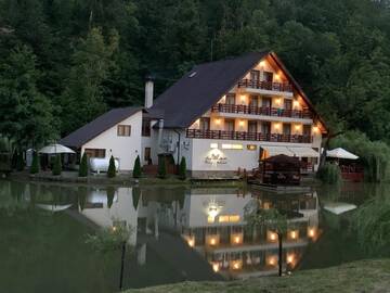 Фотографии Гостевой дом Guest house Lacul Linistit г. Моняса (Румыния) №2 Фото Гостевой дом Guest house Lacul Linistit г. Моняса 2